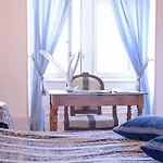 فندق مبيت وإفطار Chateau De Lastours