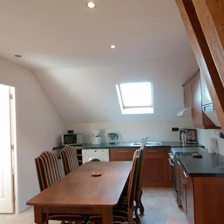Bed & Breakfast Chateau De Lastours 3*