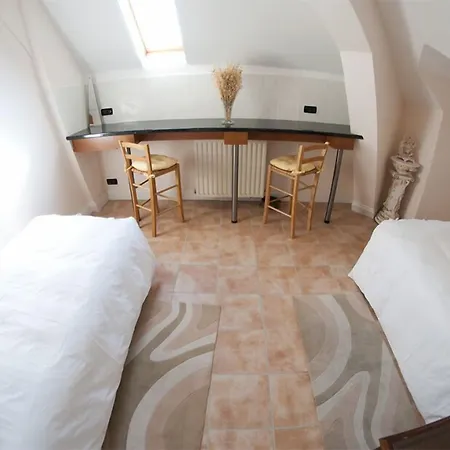 Chateau De Lastours Bed & Breakfast Espalais